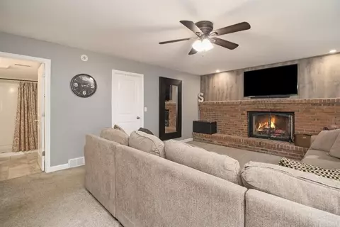 4265 Park Pl, Crown Point, IN 46307 photo 12