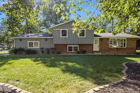 4265 Park Pl, Crown Point, IN 46307 photo 1
