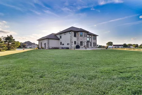 4760 E 105th Ct, Crown Point, IN 46307 photo 7
