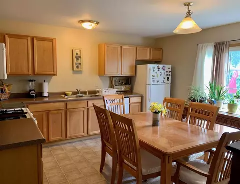 682 Dearborn Rd #C, Valparaiso, IN 46385 photo 2