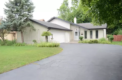 7906 Frederick Ave, Munster, IN 46321 photo 1