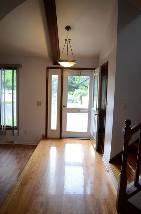 7906 Frederick Ave, Munster, IN 46321 photo 7