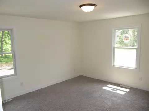 10143 Rustic Dr, De Motte, IN 46310 photo 22