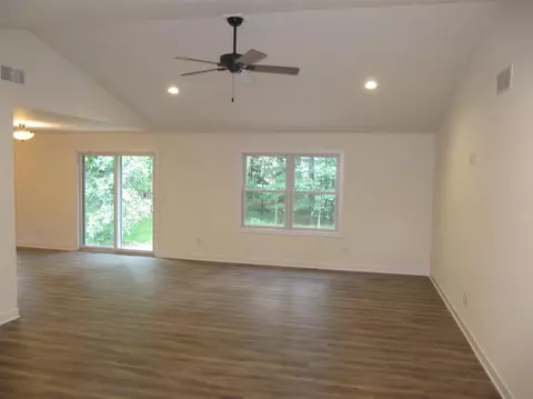 10143 Rustic Dr, De Motte, IN 46310 photo 7