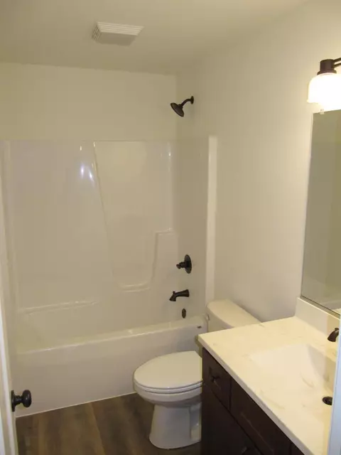 10143 Rustic Dr, De Motte, IN 46310 photo 21