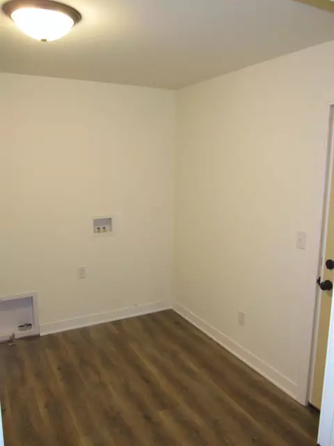 10143 Rustic Dr, De Motte, IN 46310 photo 15
