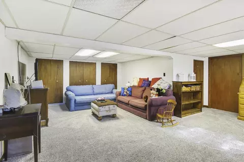 348 S Park Dr, Griffith, IN 46319 photo 14
