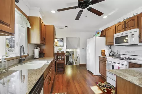 348 S Park Dr, Griffith, IN 46319 photo 8