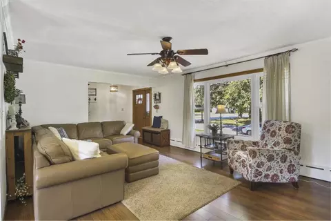 348 S Park Dr, Griffith, IN 46319 photo 3