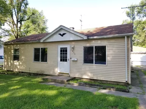 7814 Walnut Ave, Hammond, IN 46324 photo 2