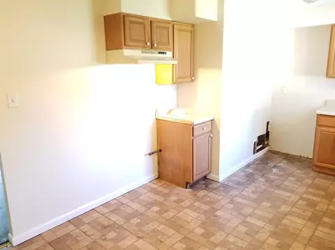 7814 Walnut Ave, Hammond, IN 46324 photo 8