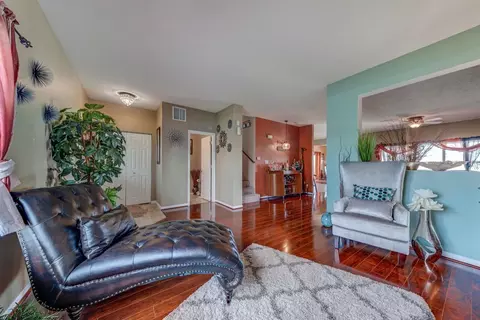 1392 Flagstone Dr, Dyer, IN 46311 photo 4