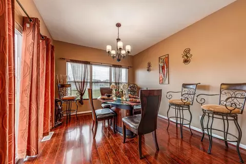 1392 Flagstone Dr, Dyer, IN 46311 photo 9