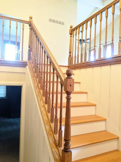 618 E Pine St, Griffith, IN 46319 photo 6