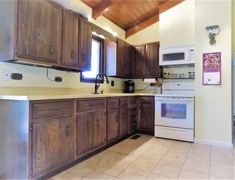 414 W Wirth Rd, Griffith, IN 46319 photo 3