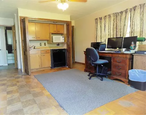 414 W Wirth Rd, Griffith, IN 46319 photo 6