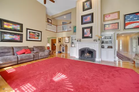1048 Killarney Dr, Dyer, IN 46311 photo 6