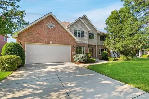 1027 Cornwallis Ln, Munster, IN 46321 photo 1