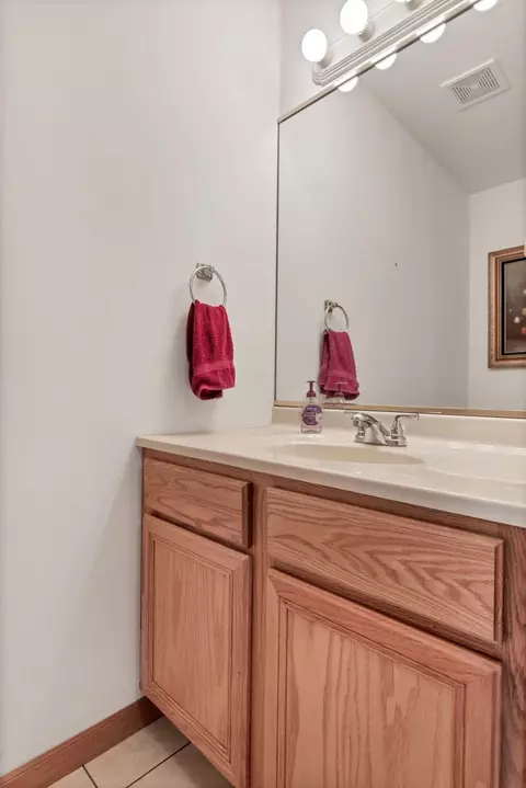 431 Edith Ct, Crown Point, IN 46307 photo 9