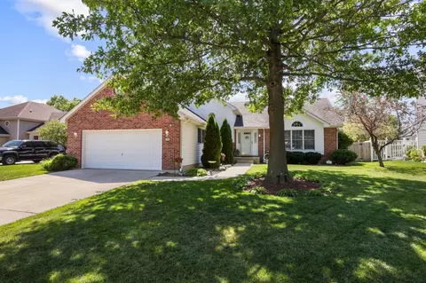 40 Schmidt Dr, Dyer, IN 46311 photo 1