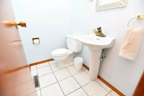 314 Minter Dr, Griffith, IN 46319 photo 7