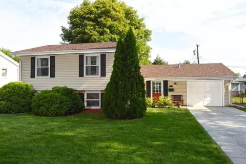 314 Minter Dr, Griffith, IN 46319 photo 1
