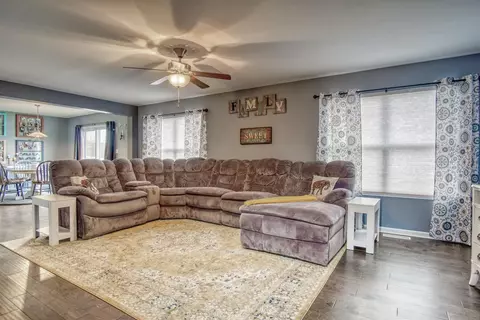 13256 Mckinley Pl, Crown Point, IN 46307 photo 2