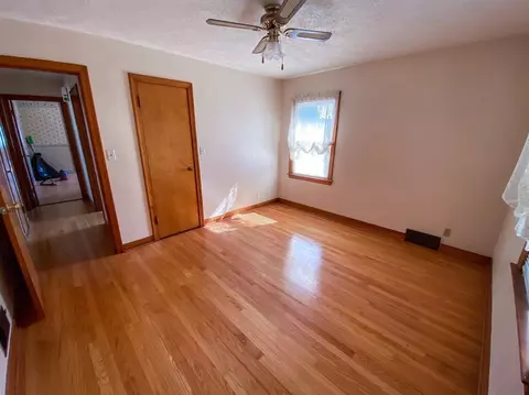 1109 Wright Ave, La Porte, IN 46350 photo 12