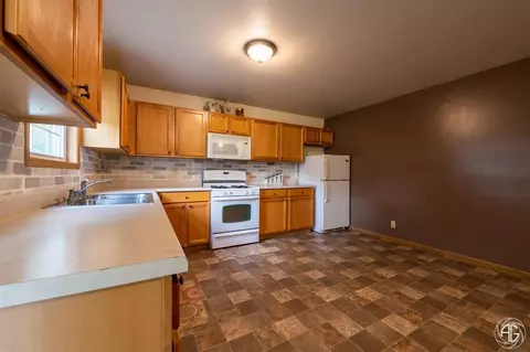 676 Dearborn Rd # -D, Valparaiso, IN 46385 photo 7