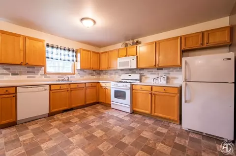 676 Dearborn Rd # -D, Valparaiso, IN 46385 photo 9