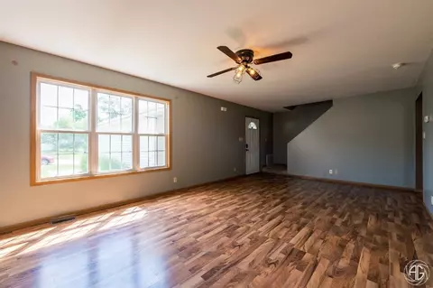 676 Dearborn Rd # -D, Valparaiso, IN 46385 photo 3