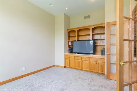 7158 E 107th Ct, Crown Point, IN 46307 photo 12