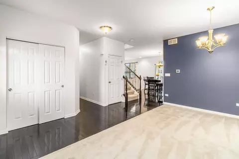 10398 Red Oak Dr, Saint John, IN 46373 photo 5