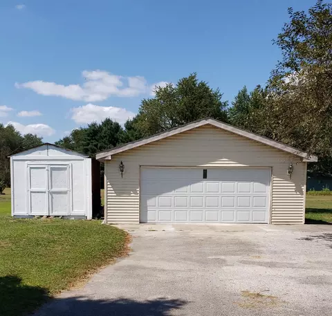 4272 Hawthorn Rd, Wheatfield, IN 46392 photo 3