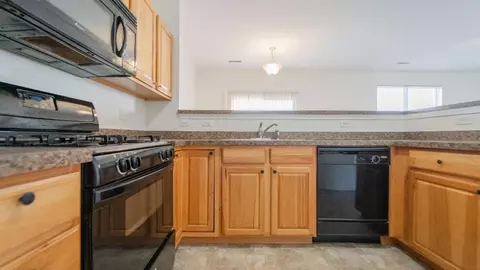 7720 E 112th Ave, Crown Point, IN 46307 photo 4