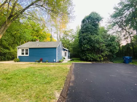 135 Hjelm Rd, Porter, IN 46304 photo 2