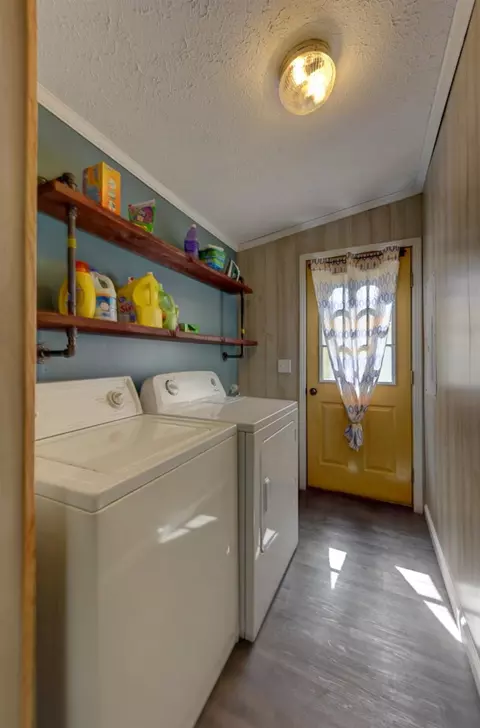11411 N 215, De Motte, IN 46310 photo 15