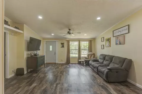 11411 N 215, De Motte, IN 46310 photo 2