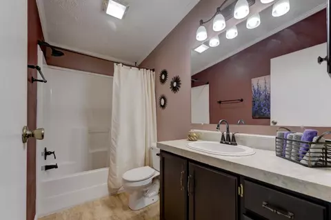 11411 N 215, De Motte, IN 46310 photo 14