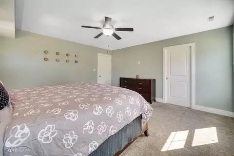2408 Nottingham Dr, Valparaiso, IN 46383 photo 15