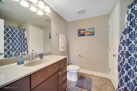 2408 Nottingham Dr, Valparaiso, IN 46383 photo 29
