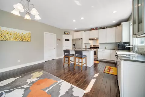 2408 Nottingham Dr, Valparaiso, IN 46383 photo 7