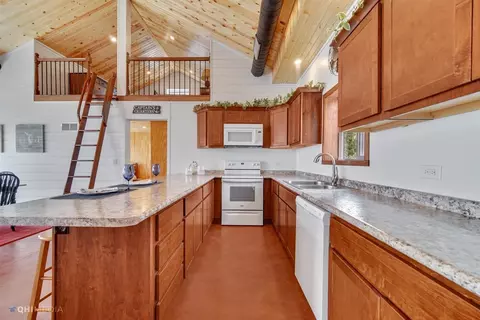 4527 E County Road 210, Knox, IN 46534 photo 9