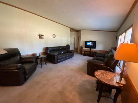 8101 Oak Tree Dr, Rensselaer, IN 47978 photo 10
