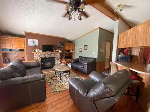 8101 Oak Tree Dr, Rensselaer, IN 47978 photo 2