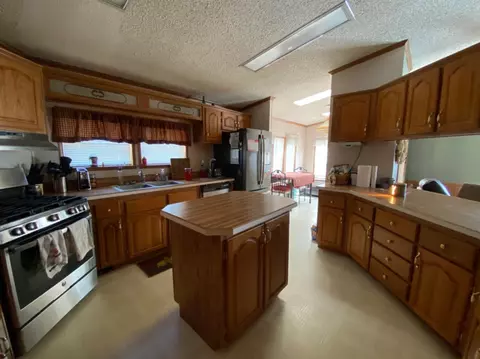 8101 Oak Tree Dr, Rensselaer, IN 47978 photo 4