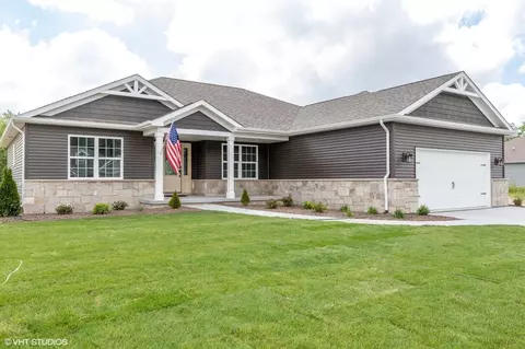 1018 Oak Grove Ct, Crown Point, IN 46307 photo 1