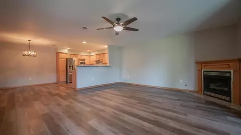 920 Birch Dr, Crown Point, IN 46307 photo 4