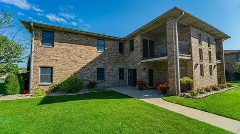 920 Birch Dr, Crown Point, IN 46307 photo 1