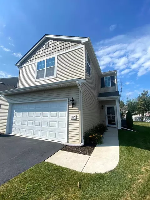 306 Sweetbriar Ct, Lowell, IN 46356 photo 1